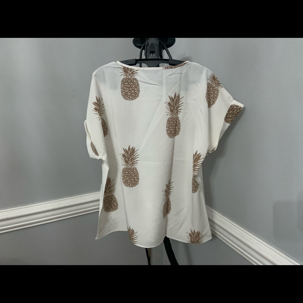 NWT Pineapple Print Blouse (X12) - Picture 6 of 10
